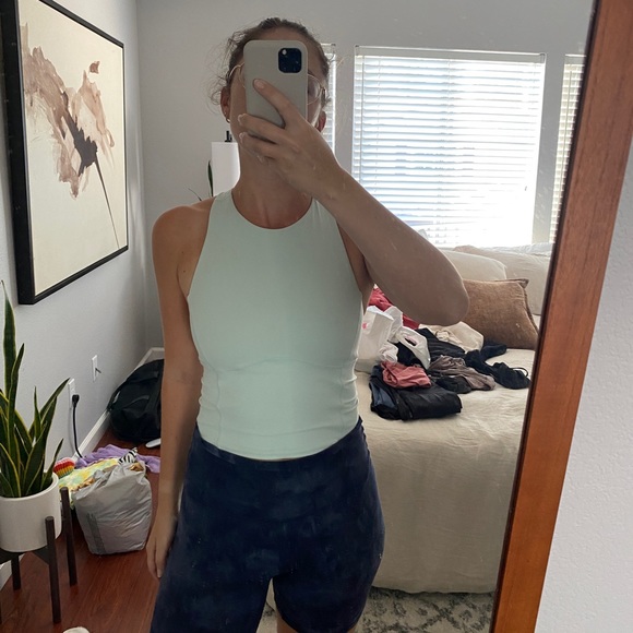 Lululemon Razorback Turquoise Top - Picture 1 of 6